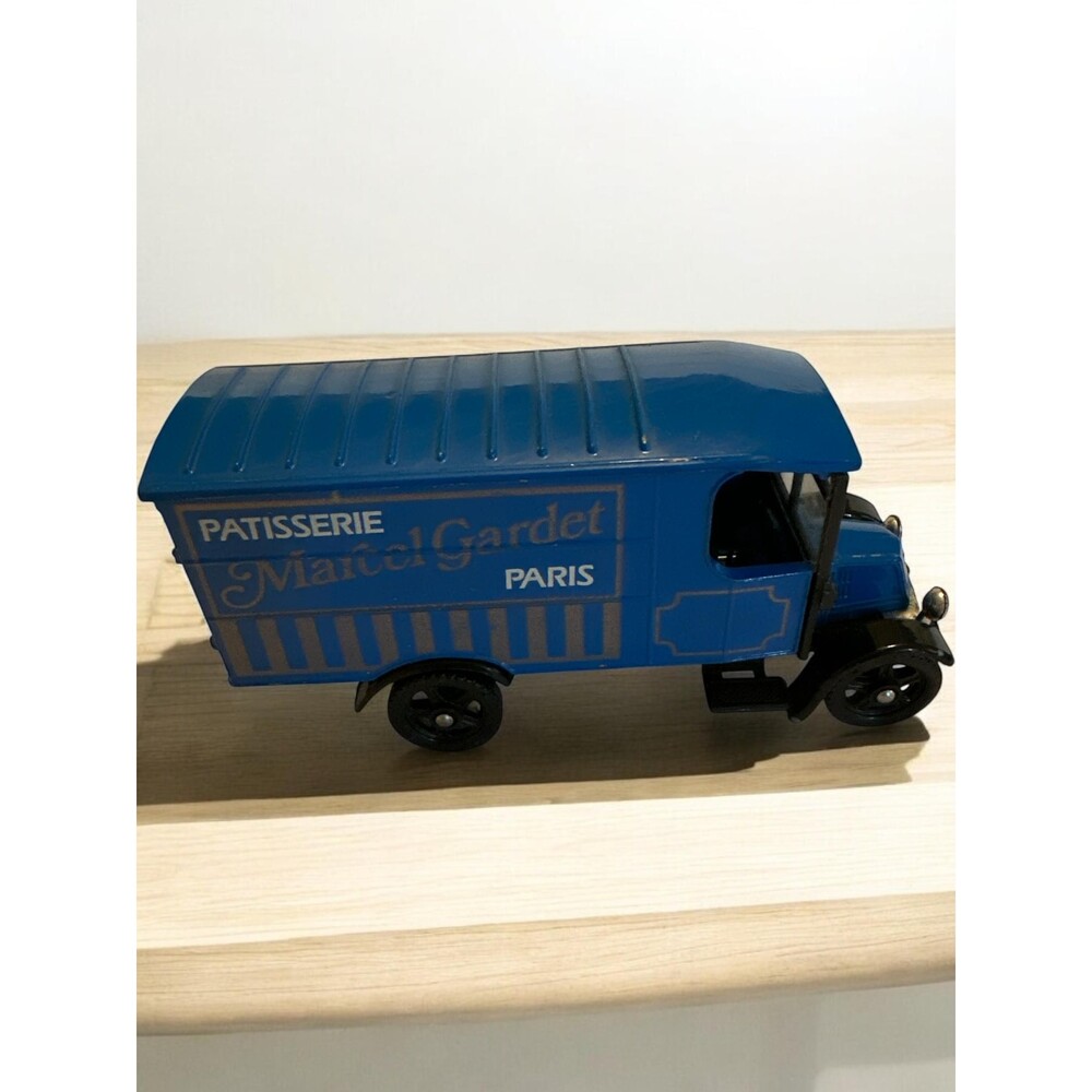 Corgi Classics 1926 Renault Van